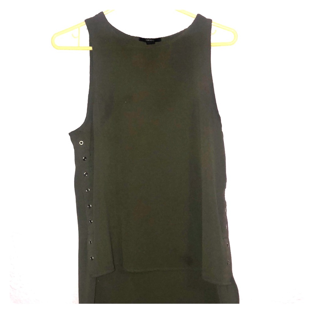 Hunter green forever 21 tank medium